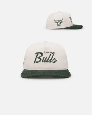 New Era Chicago Bulls 'Currency Corduroy' Golfer Pre-Curved Snapback Chrome White