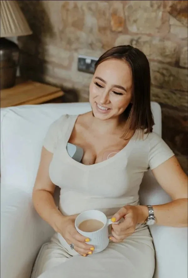 Pippeta LED Wearable Hands Free Breast Pump (Ash Rose)